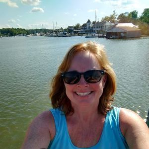 Meet your Posher, Stephenie